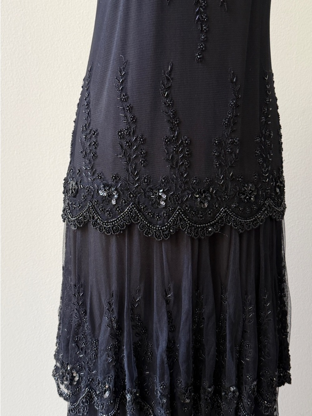 Vintage Elegant Black Beaded Sleeveless Dress - Picture 4 of 16